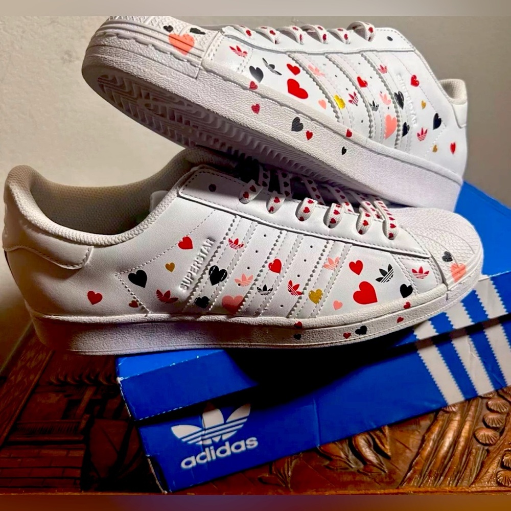 Adidas Superstar "Valentine's Day" - Women's Size 11 - Men's Size 10